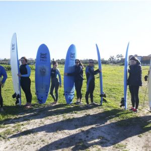 Cursos grupo de kitesurf Suf y paddle surf en chiclana